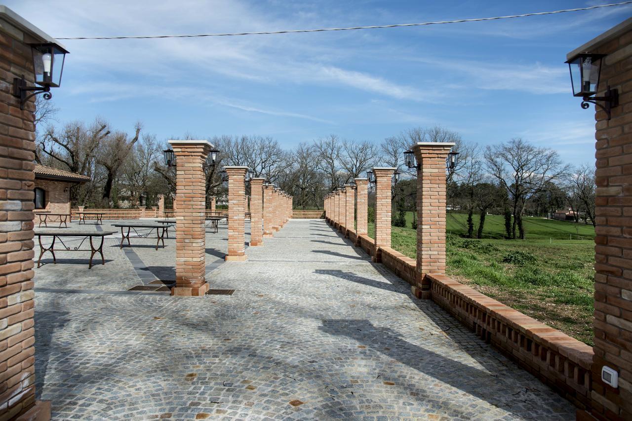 La Tenuta Di Trimalcione Pofi Exterior foto